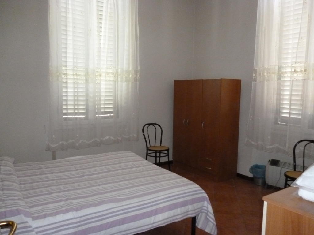 Hotel 27 Aprile Florencia Habitación foto